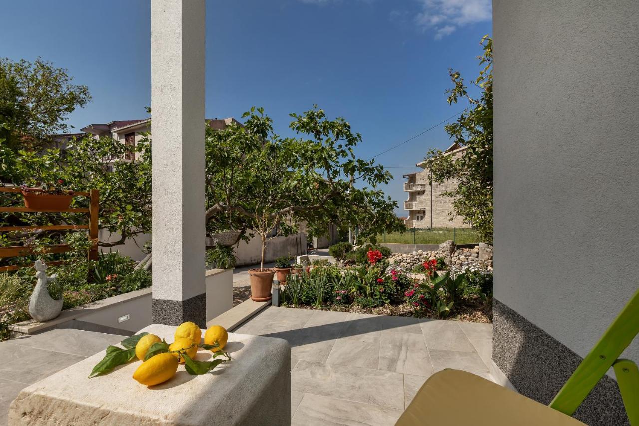 Kuca Za Odmor Lemon Tree Makarska Apartment Exterior photo